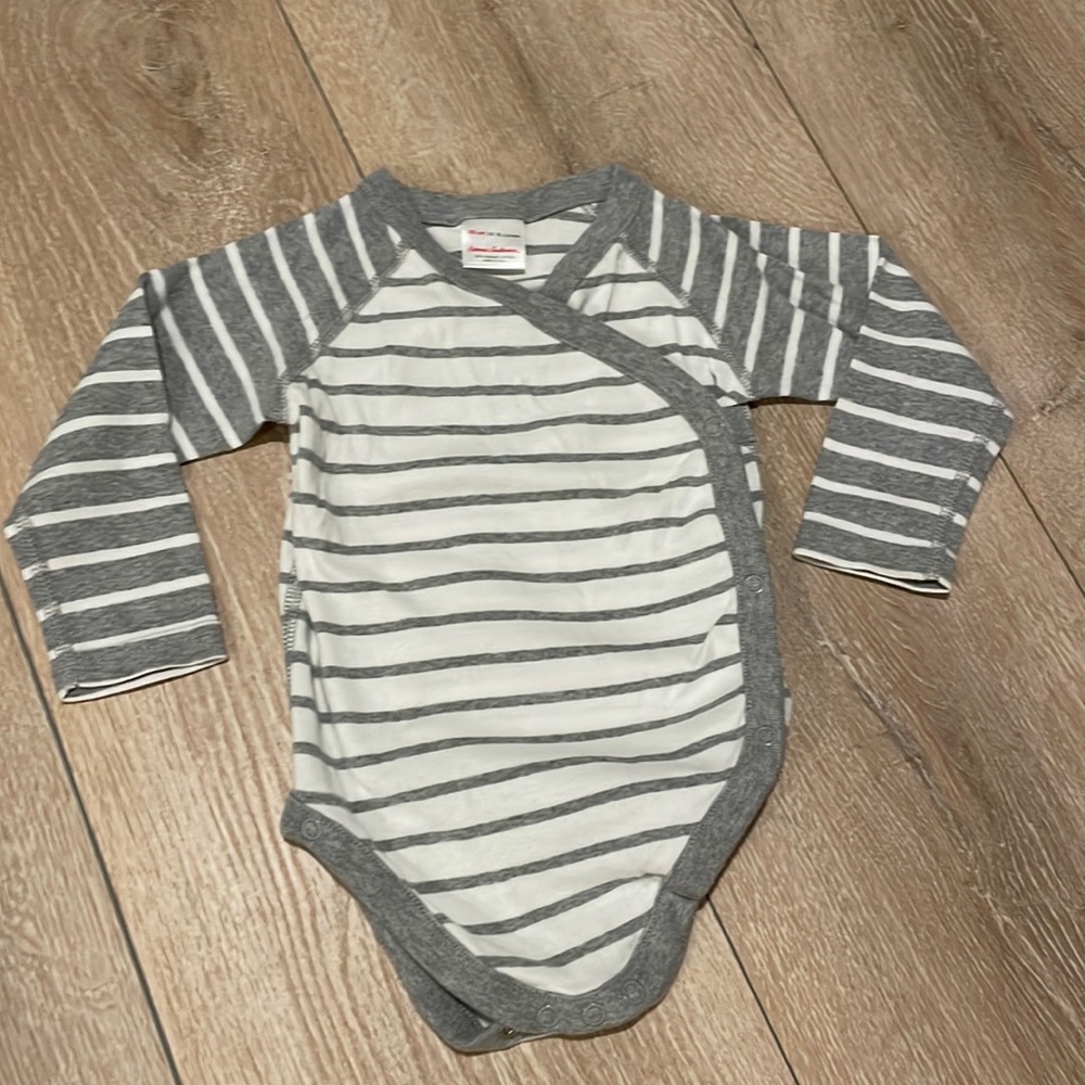 Hanna Andersson Baby Basics Long Sleeve Onesie 18-24 months